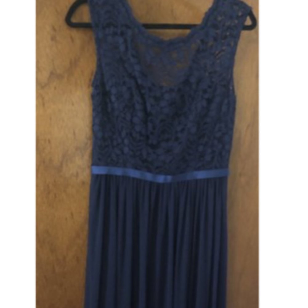 David's Bridal Size 8 Bridesmaid Dress w/Lace - Picture 3 of 6